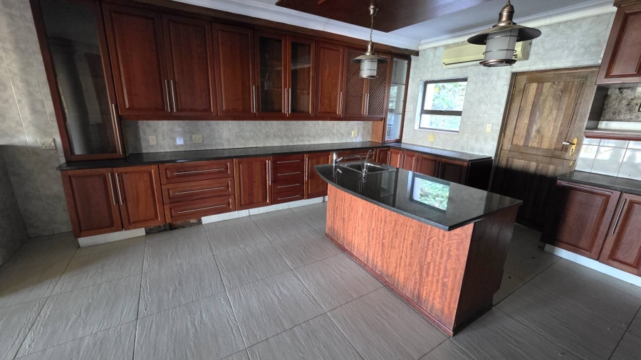 4 Bedroom Property for Sale in Ifafi North West
